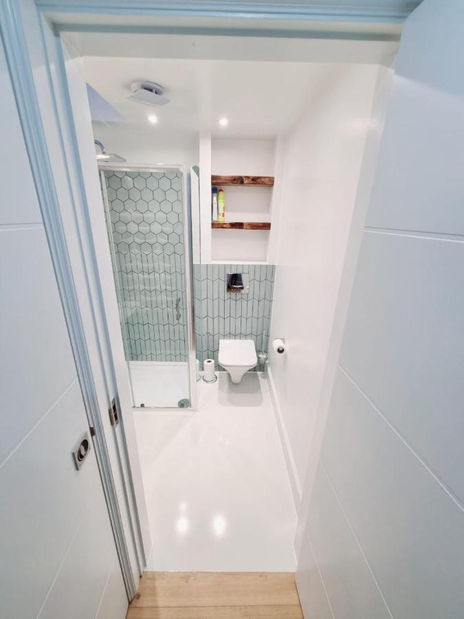 Stylish London Apartment With Terrace & Parking Dış mekan fotoğraf